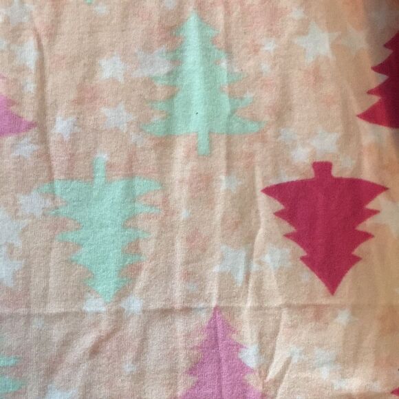 French Affair Christmas Tree Holiday Long Sleeve Top Sz Medium - Picture 8 of 11